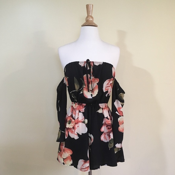 Off Shoulder Bell Sleeve Black Floral Romper - Picture 5 of 7